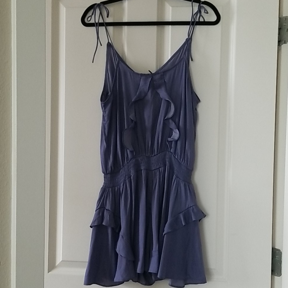 Cute Ruffel Romper Size M - Picture 2 of 5